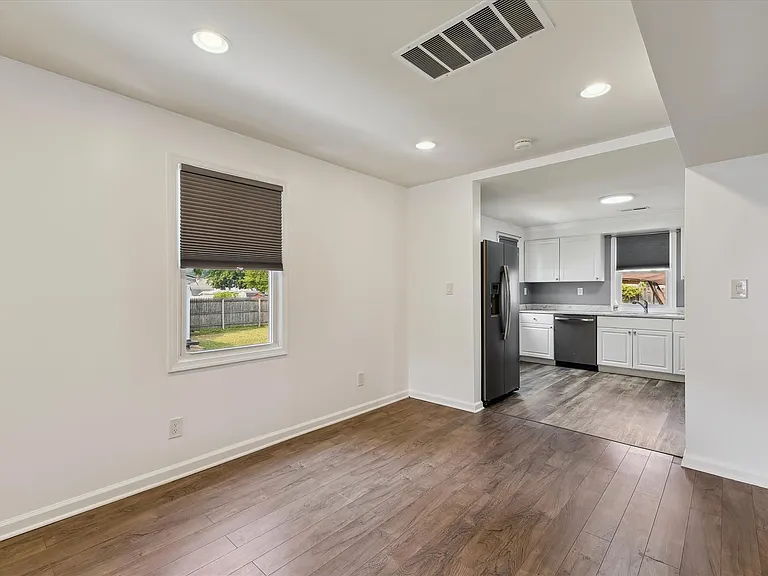 7611 Poplar Rd — Photo 12