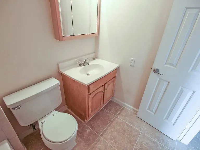 Banyan Club Apartments — Photo 15