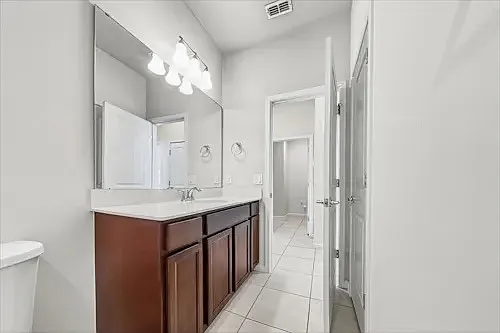 4 bed, 1580 sqft, $2,499 — Photo 3
