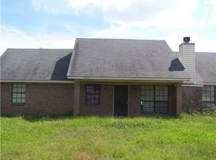12517 Beacon St, Ocean Springs, MS 39564