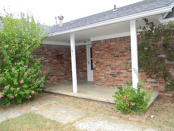 3rd image of 1416 N Sioux Ave