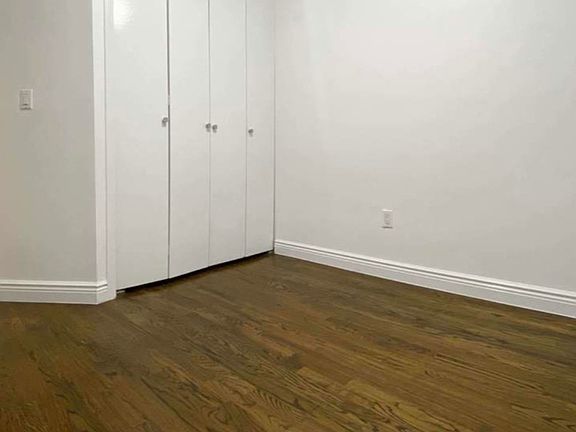 4th image of 326 W 47th St #A3