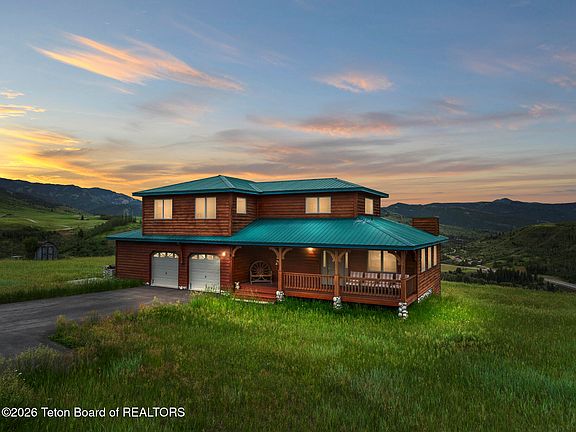3rd image of 7545-55 S Squaw Creek Rd #85