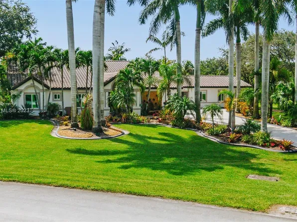 20223 SW 52nd Pl, Fort Lauderdale, FL 33332