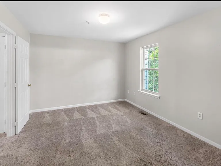 7016 Migliori Ct — Photo 23