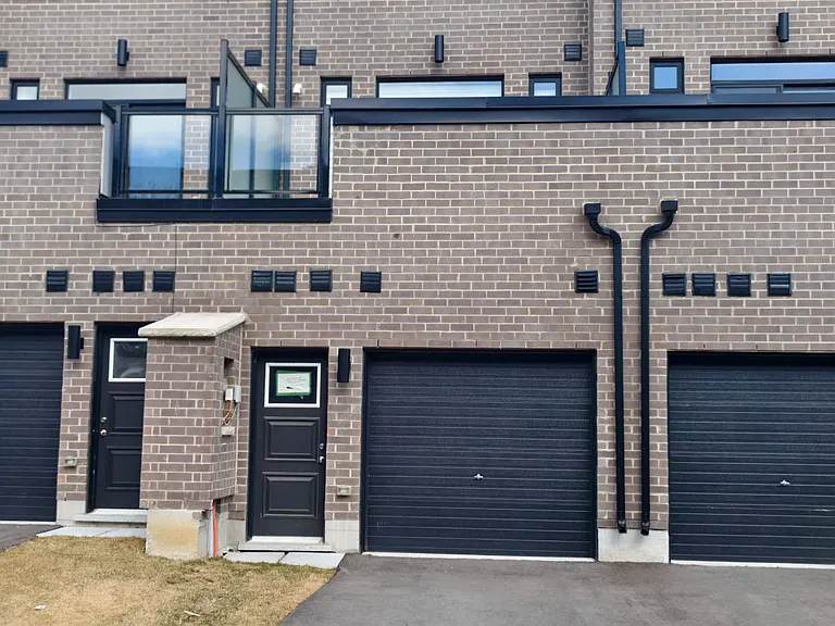 68 Stauffer Cres — Photo 38