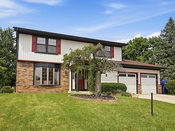 2nd image of 322 Sprucewood Dr