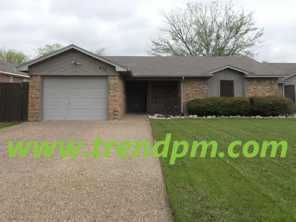412 Asbury Dr, Saginaw, TX 76179