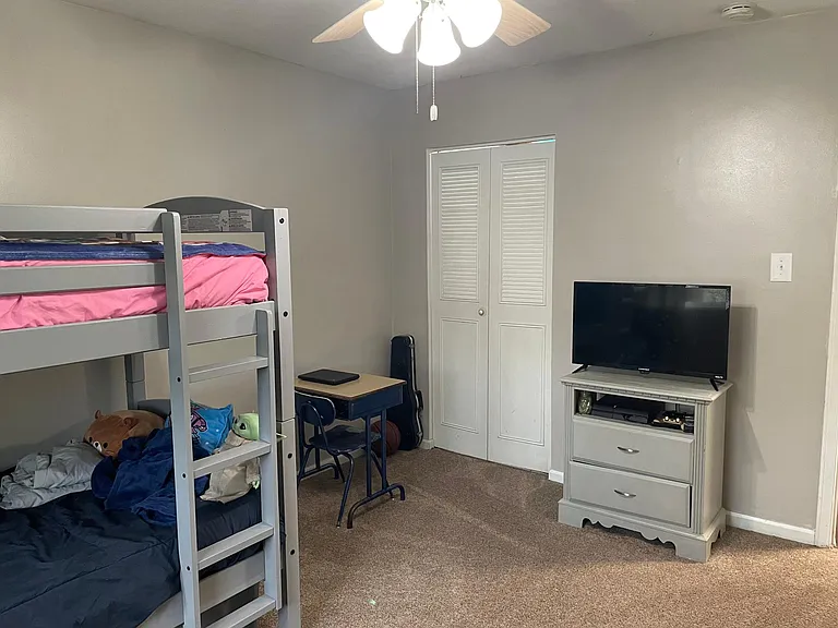 221 N Clifton Ave #25 — Photo 9