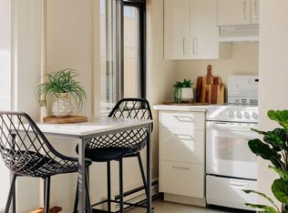 The Q Apartments, Victoria, BC V8V 0B6
