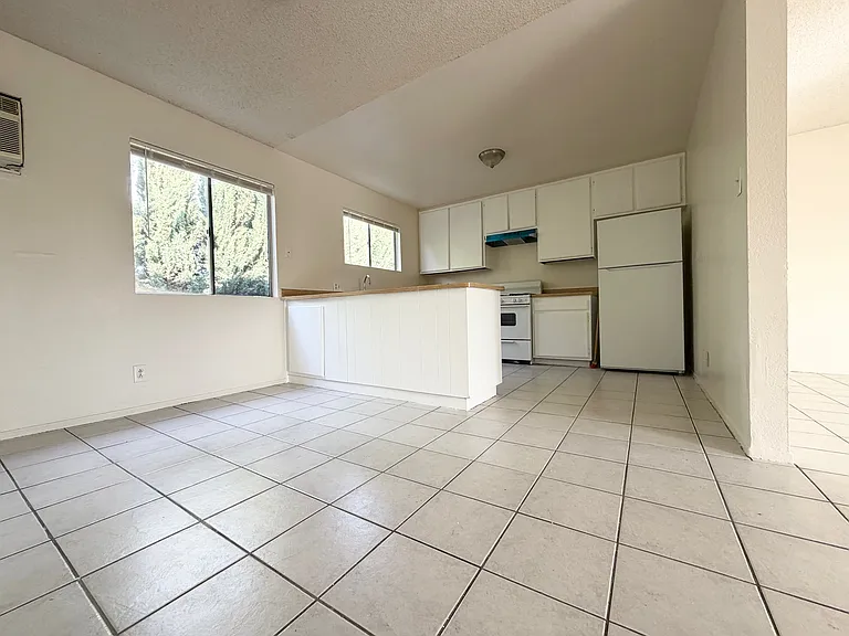 3817 Cogswell — Photo 12