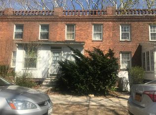 3911 46th St, Sunnyside, NY 11104