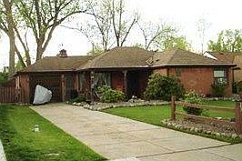 1st image of 23 Parkdale Dr