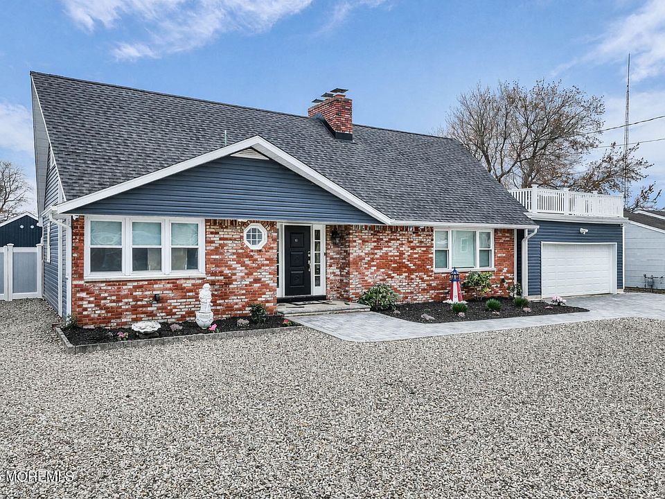 1st image of 933 Montauk Drive
