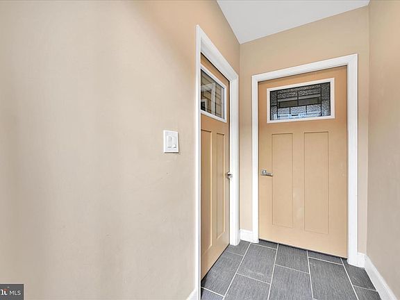 4th image of 1226 Market St