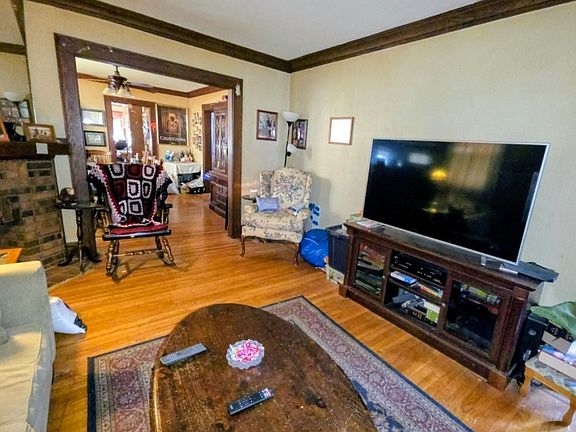 5th image of 2218 Berwyn St