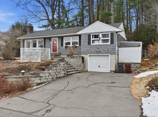 11 Laurel Ter, Westfield, MA 01085