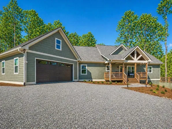 218 Oak Wood Ln, Ellijay, GA 30540