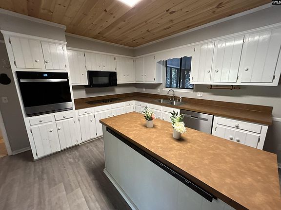 4th image of 100 Finsbury Ct