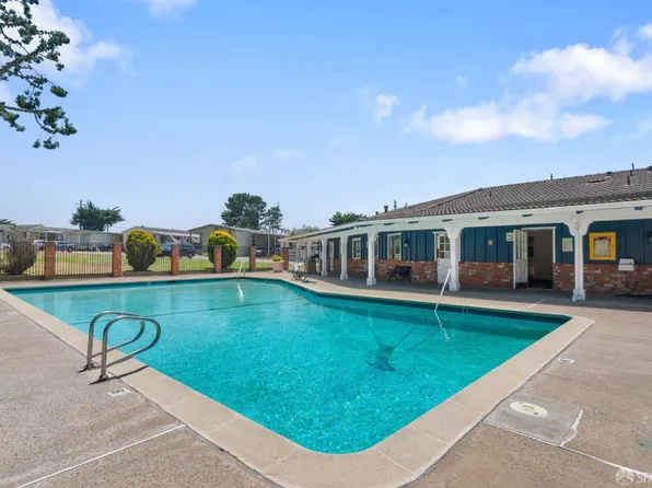 29 Yacht Ln, Daly City, CA 94014