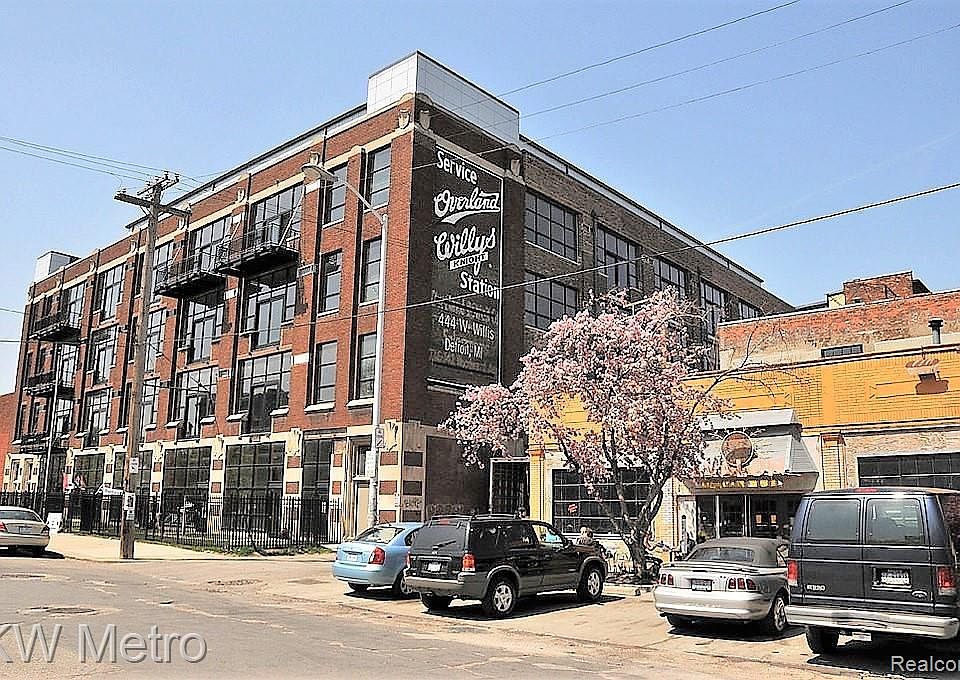 1st image of 444 W Willis St Unit 109