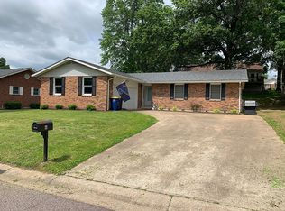 6 Paradise Ln, Washington, MO 63090