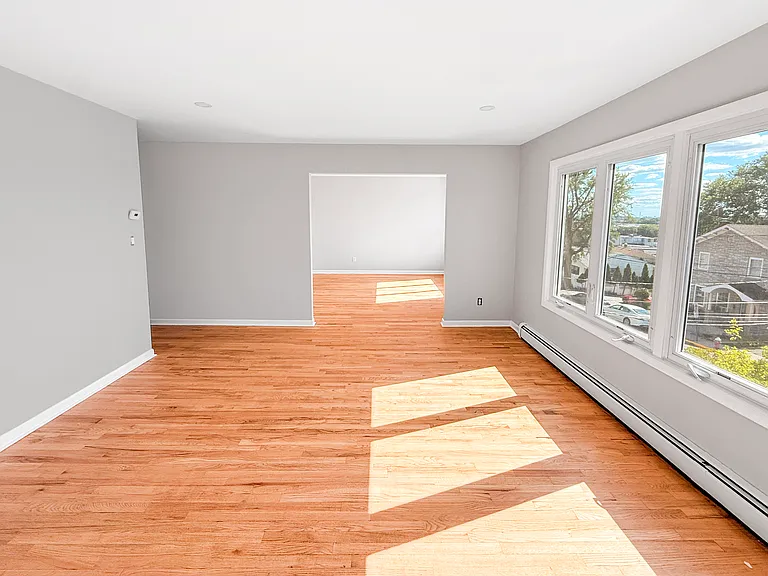 174 Maple St #3 — Photo 10