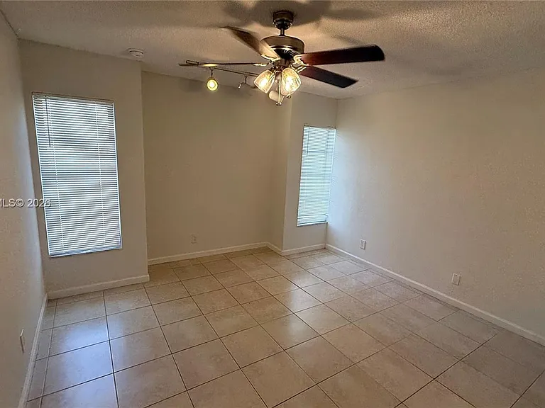 3199 Coral Hills Dr #3 — Photo 8