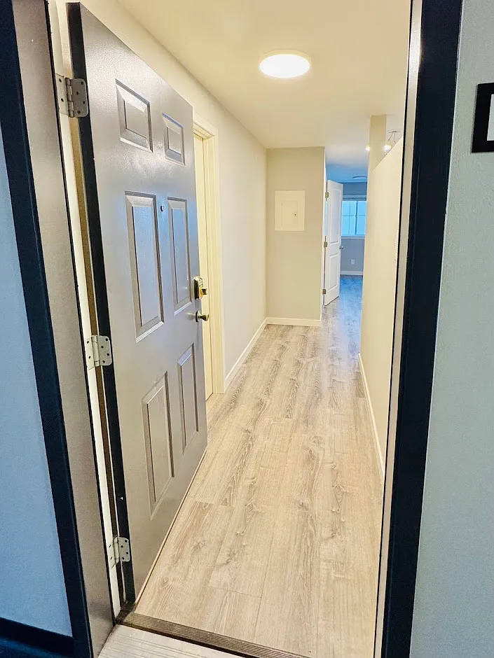 1 bed, 500 sqft, $1,600 — Photo 2