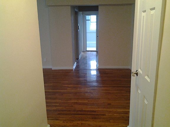 5th image of 3707 147th St APT 3L