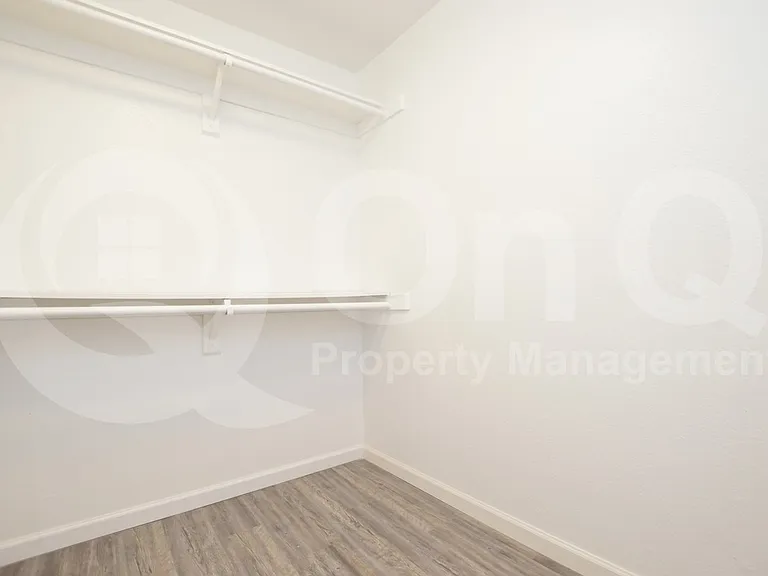 785 N Arrowhead Dr #2 — Photo 13