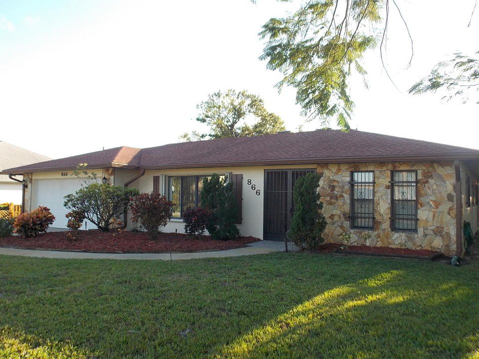 1st image of 866 SE Quiescent Ln