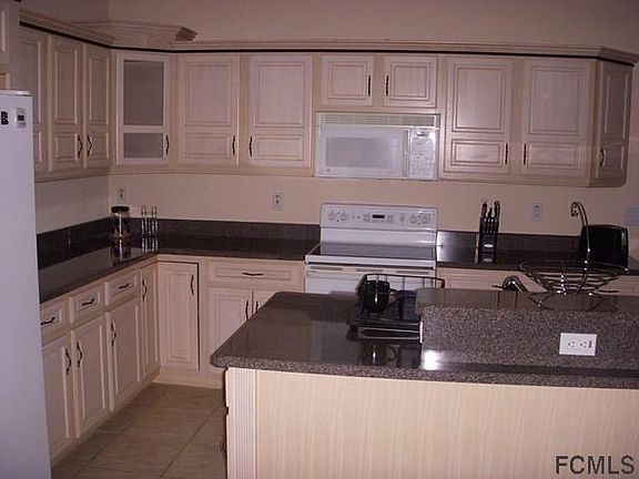 3rd image of 95 Edward Dr