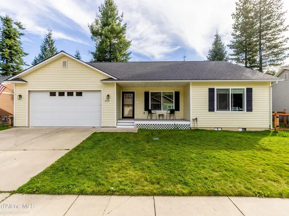 323 Huppert Ln, Sandpoint, ID 83864