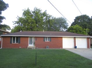 916 N Center St, Tuscola, IL 61953