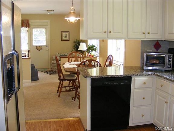 4th image of 7721 Yarmouth Dr