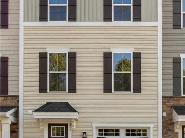 314 E Reno Dr, Louisville, OH 44641