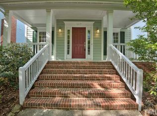 117 Tharrington Dr, Chapel Hill, NC 27516