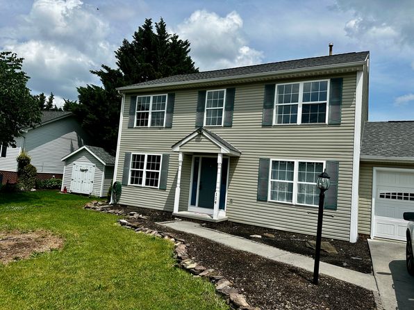 114 Fairfax Dr