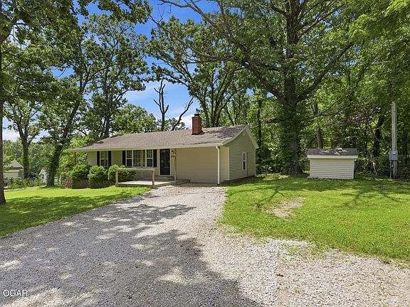 4th image of 6530 Gateway Dr