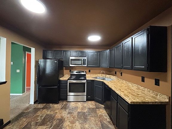 2nd image of 1561 Wheelock Ln APT 201