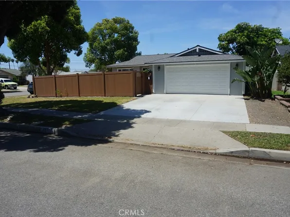 6271 Citadel Dr, Huntington Beach, CA 92647