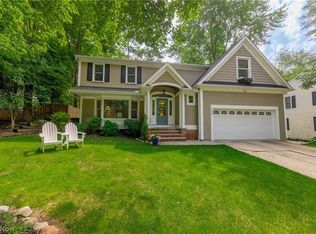 168 Elm Ct, Chagrin Falls, OH