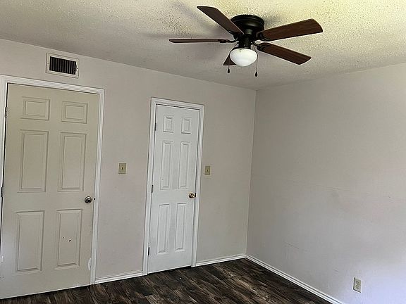 4th image of 3512 Avenue D