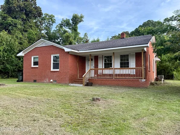 105 Rhodes Street, Williamston, NC 27892