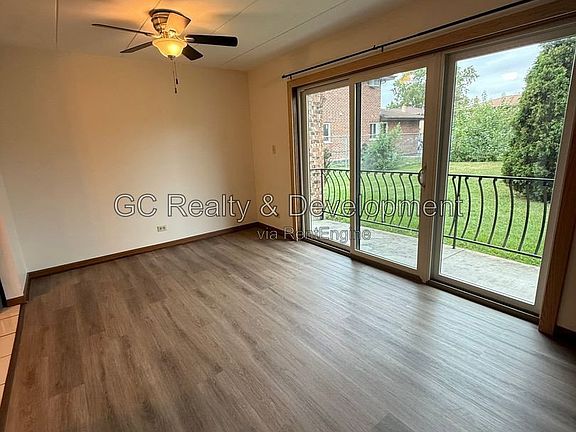 4th image of 14810 Kenton Ave #1