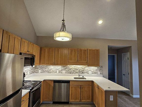 2nd image of 499 Burroughs Dr APT 5