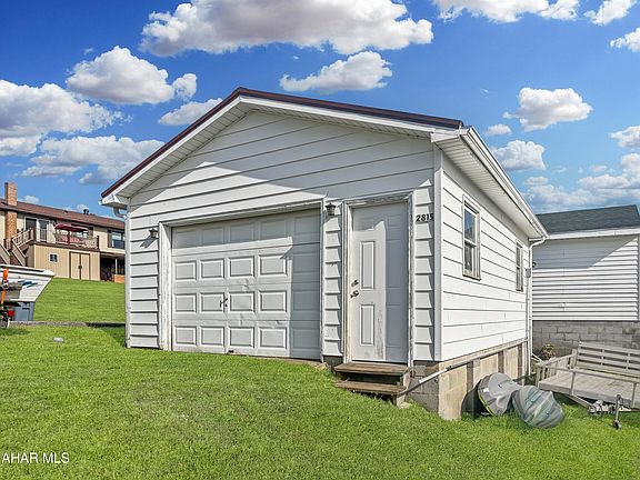 5th image of 2815 Bigler Ave