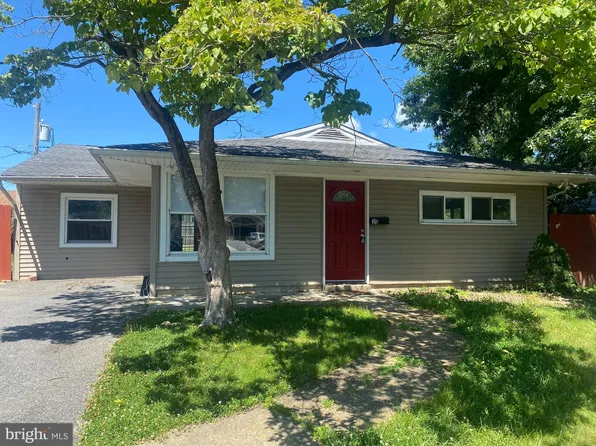 35 Meadow Ln, Newark, DE 19713