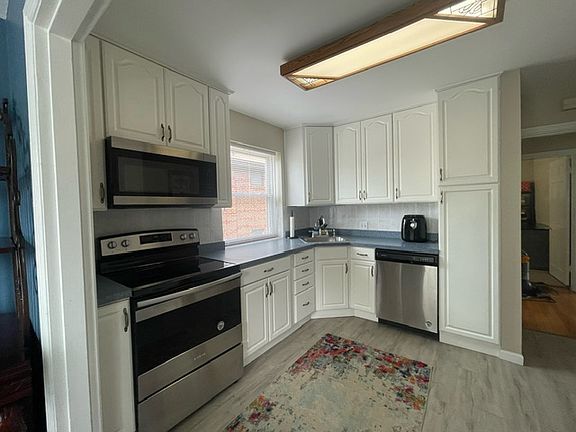 5th image of 1087 Terrace Dr #1087